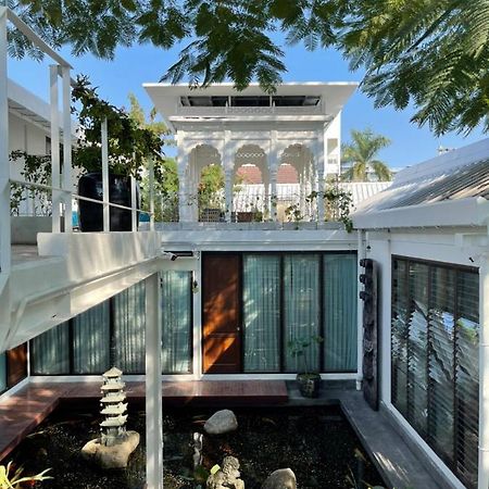 雅丽特内芒住宿加早餐旅馆 清邁 外观 照片